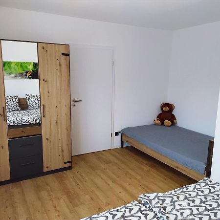 Fewo Wildflecken - Ferienwohnung Rhoen Neubau 2021 Buitenkant foto