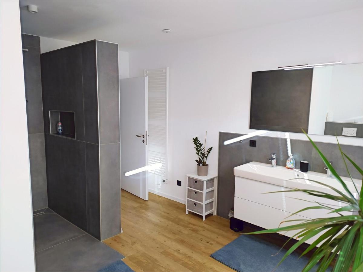 Fewo Wildflecken - Ferienwohnung Rhoen Neubau 2021 Buitenkant foto