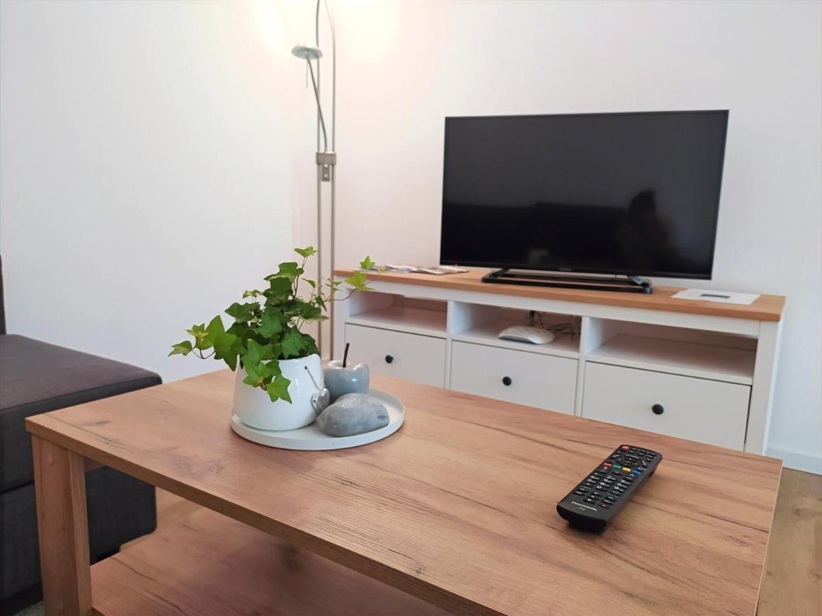 Fewo Wildflecken - Ferienwohnung Rhoen Neubau 2021 Buitenkant foto