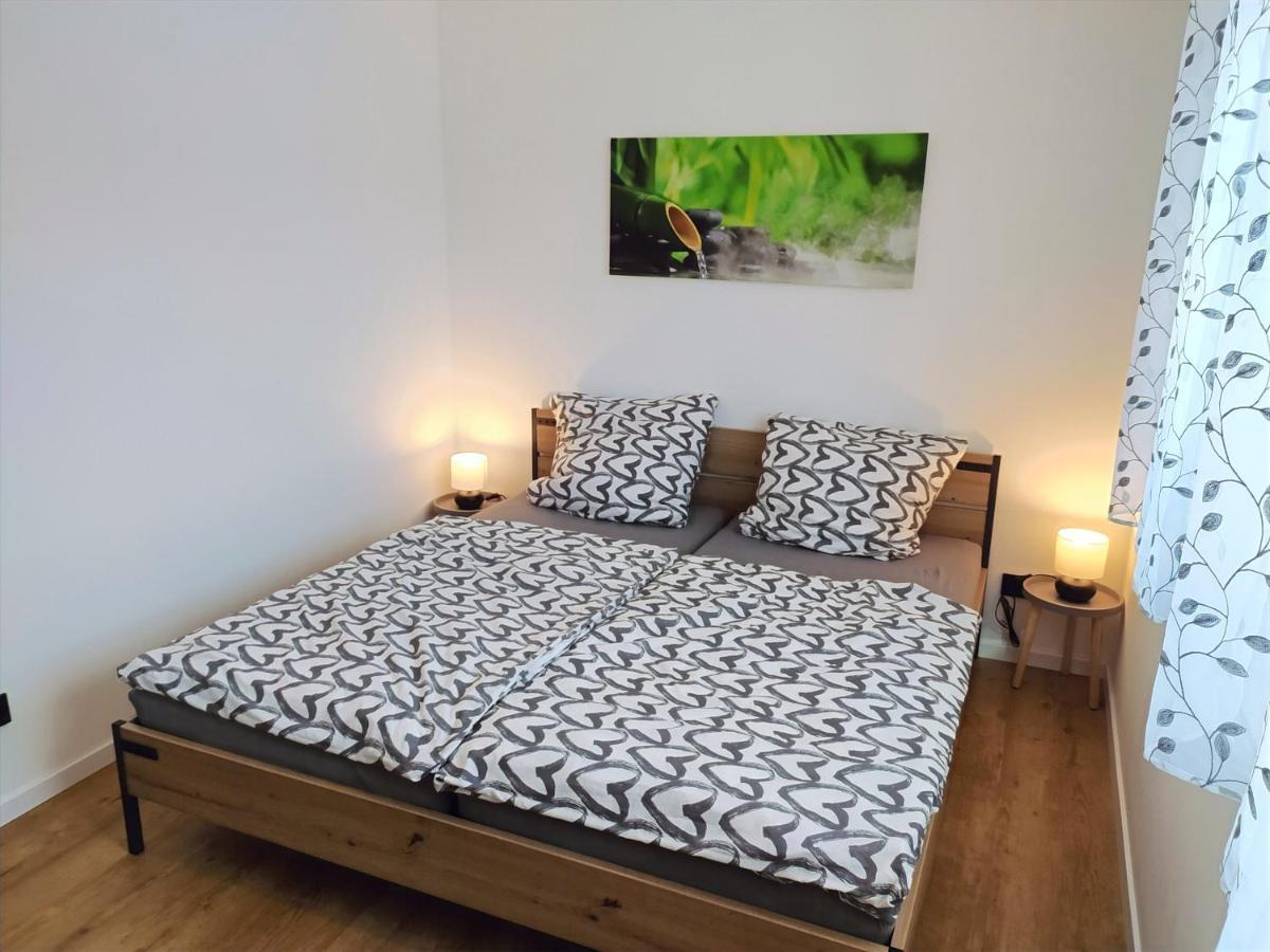Fewo Wildflecken - Ferienwohnung Rhoen Neubau 2021 Buitenkant foto