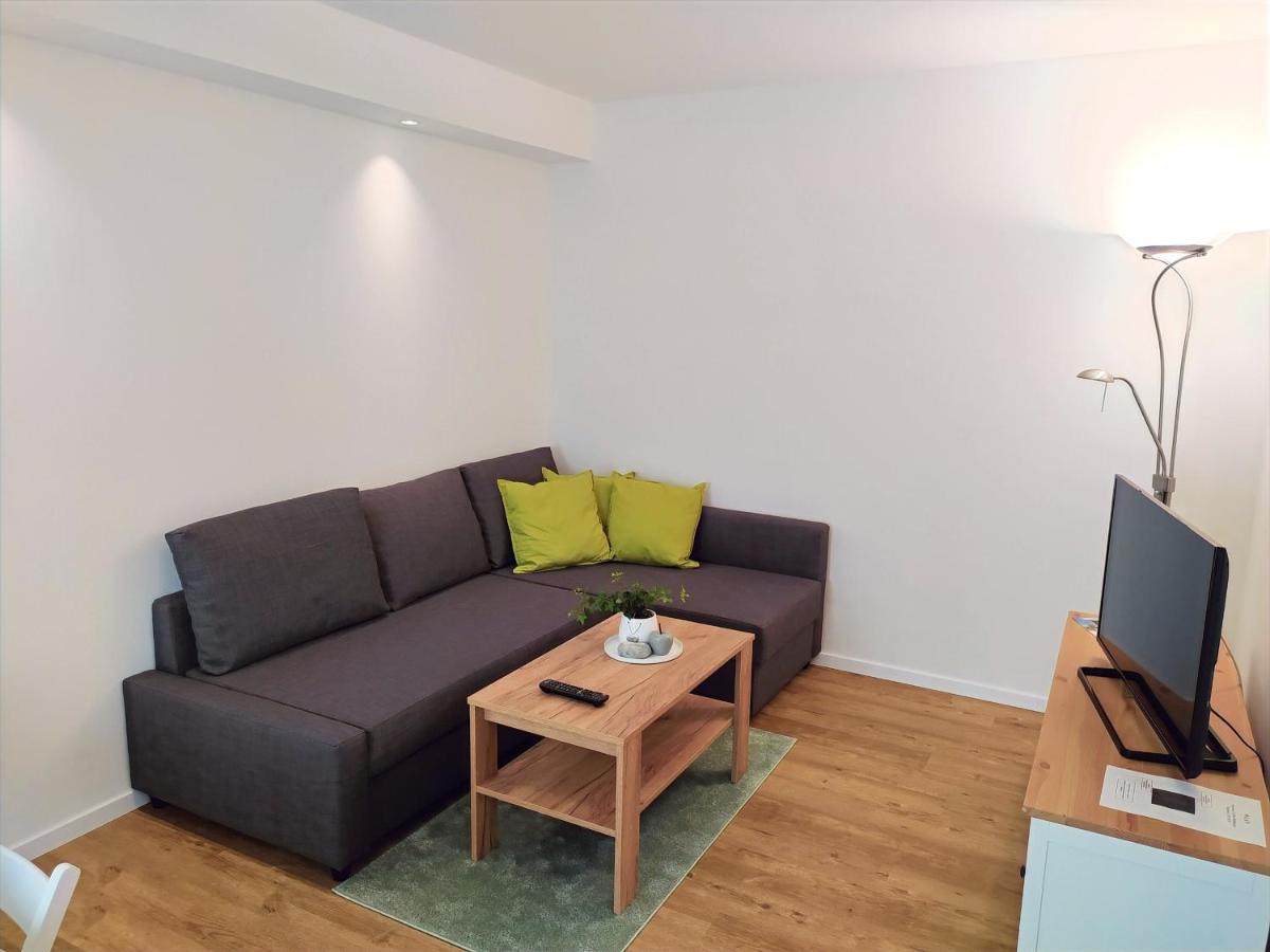 Fewo Wildflecken - Ferienwohnung Rhoen Neubau 2021 Buitenkant foto